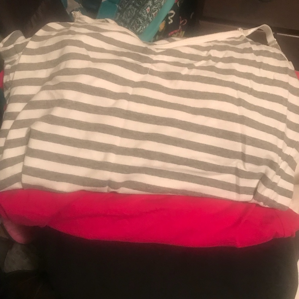 Set of 3 nursing tanks